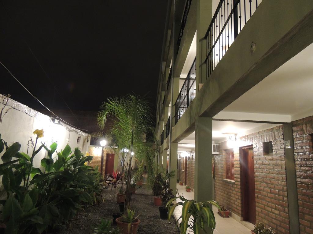 Hotel Buenos Aires Сальта Экстерьер фото