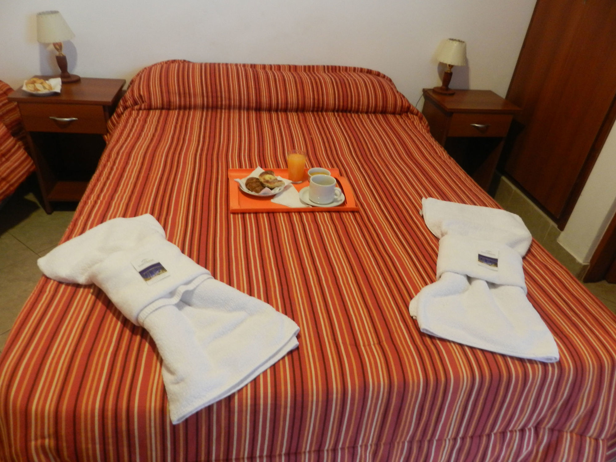 Hotel Buenos Aires Сальта Экстерьер фото